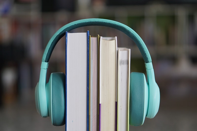 The Win-Win World of Audiobooks: A Boon for Both Readers and Authors